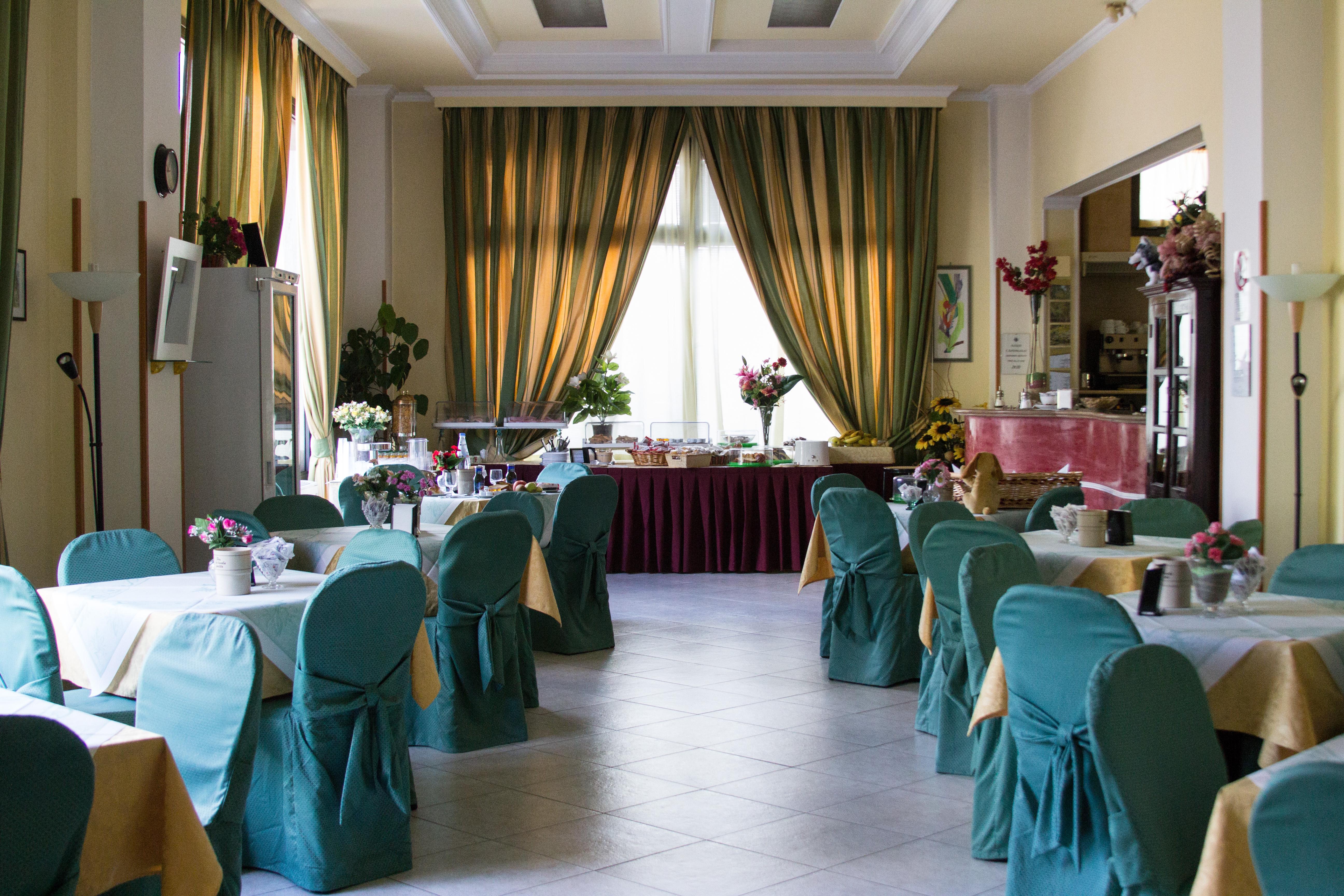 Hotel Degli Amici Artena Extérieur photo