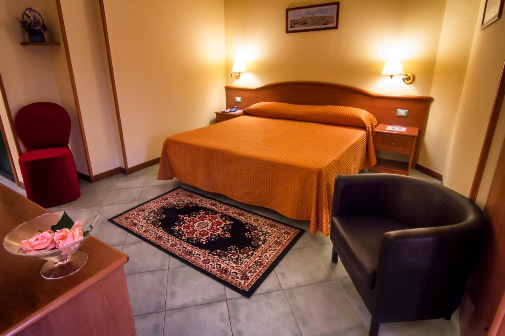 Hotel Degli Amici Artena Extérieur photo