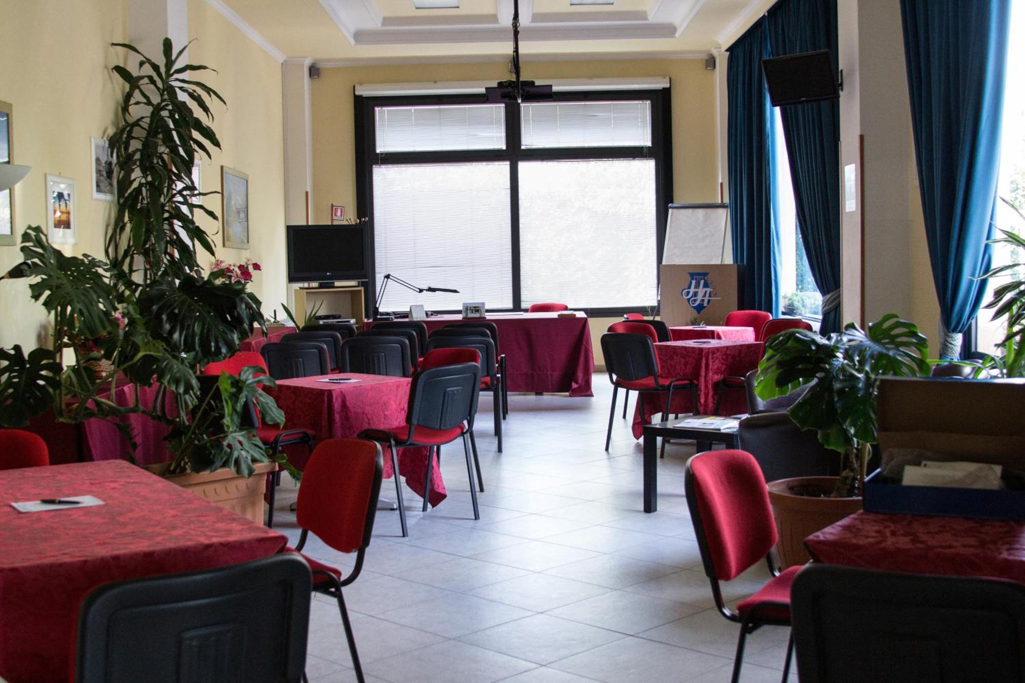 Hotel Degli Amici Artena Extérieur photo