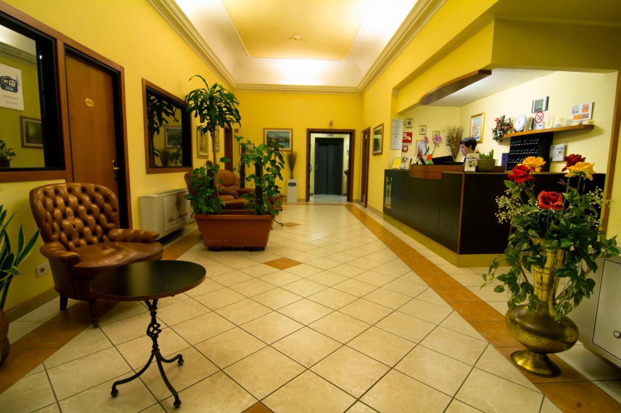 Hotel Degli Amici Artena Extérieur photo