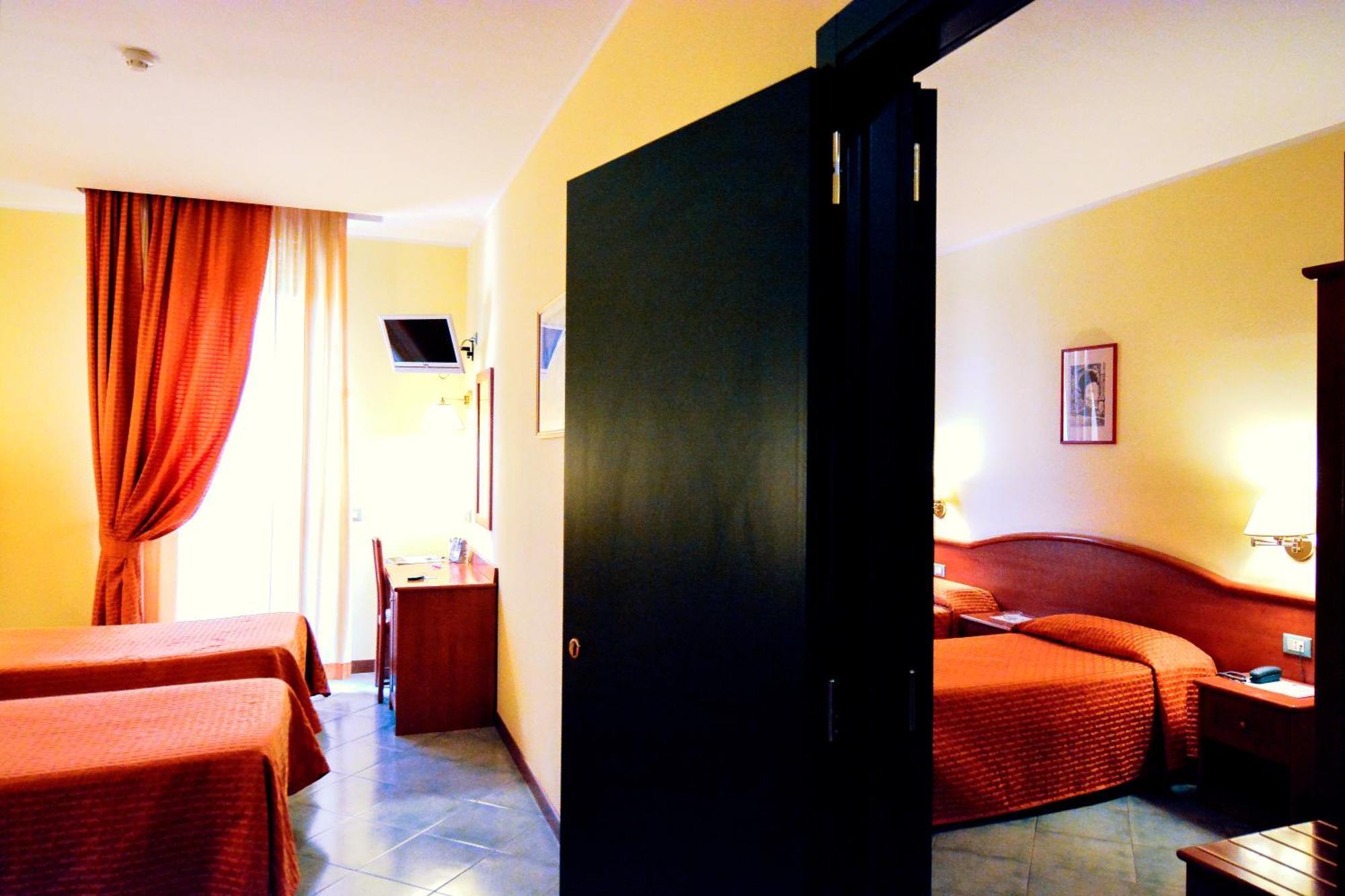Hotel Degli Amici Artena Chambre photo