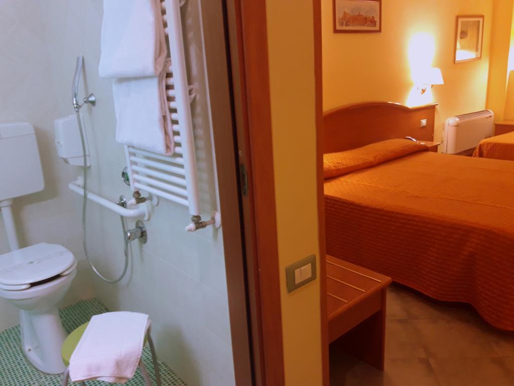 Hotel Degli Amici Artena Extérieur photo